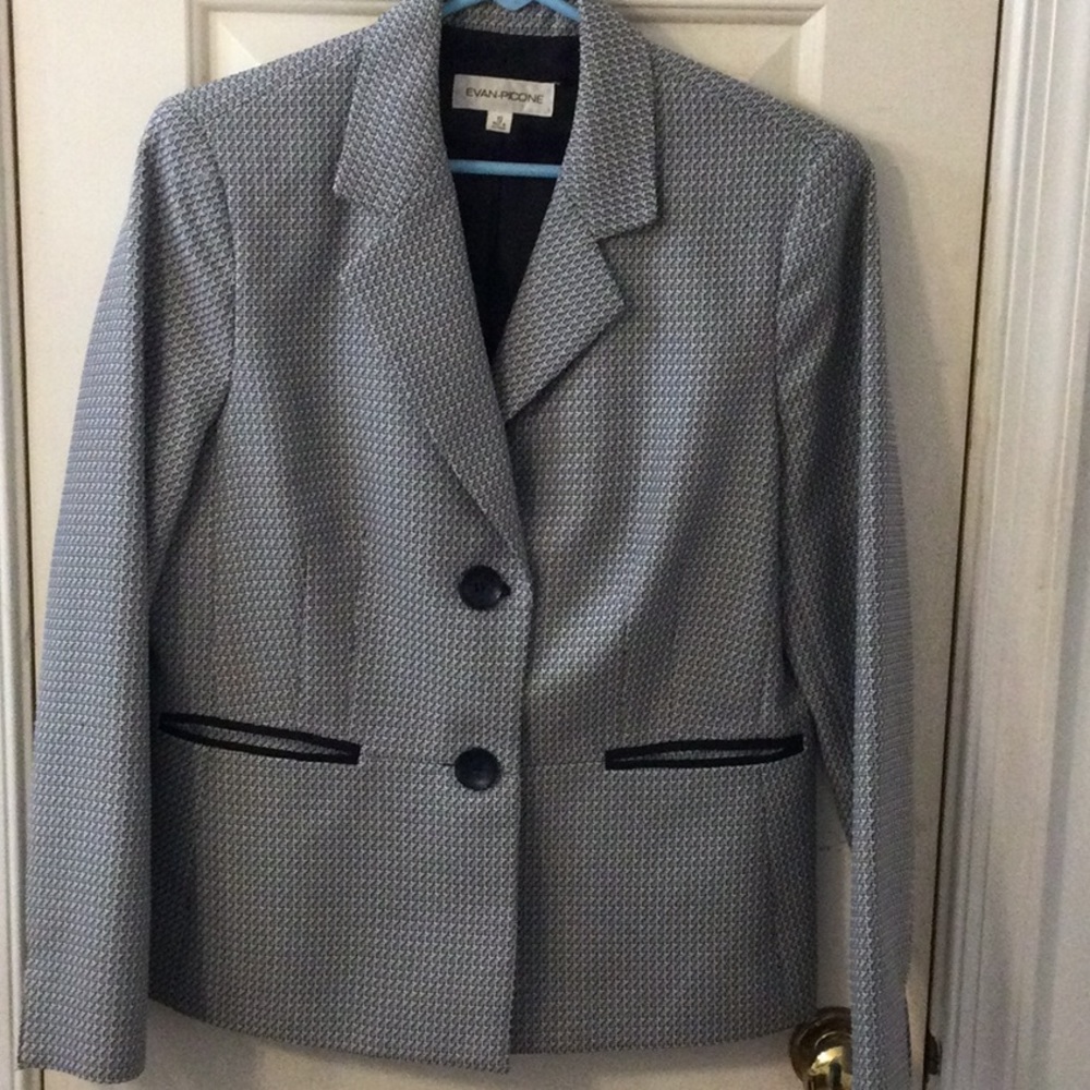 Black and grey blazer